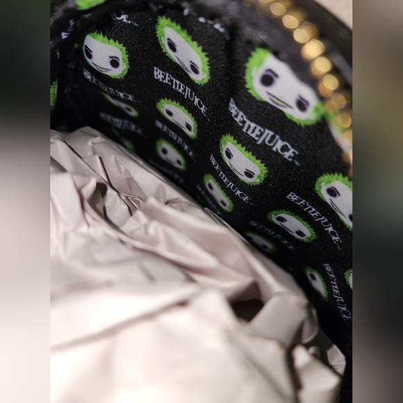 Beetlejuice POP! by loungefly  Glow in the dark mini backpack main image 5